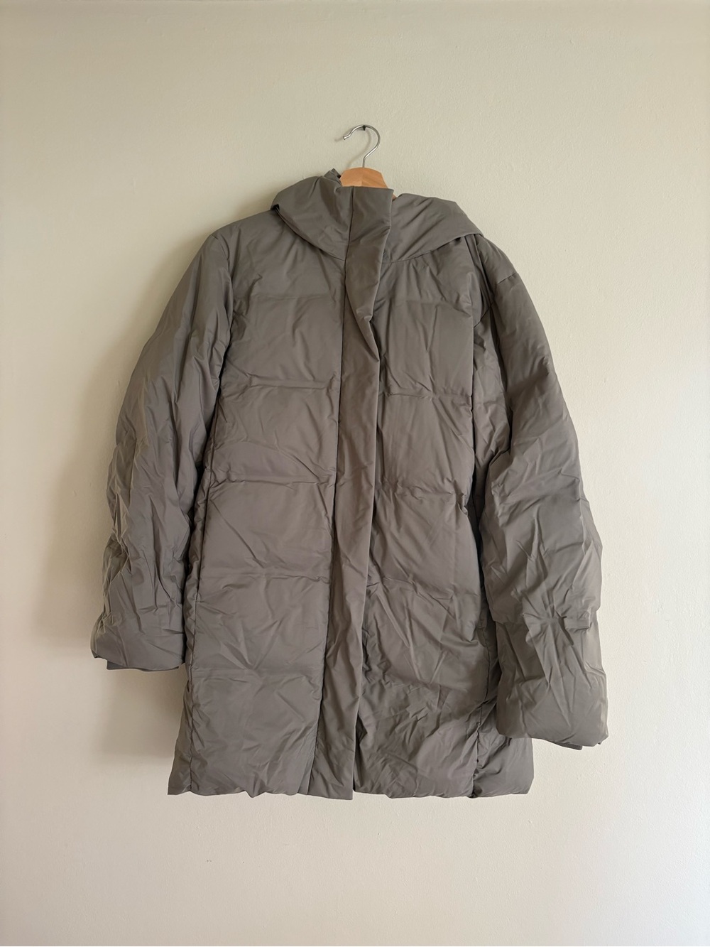 Uniqlo Seamless Down Short Insulated Hooded Puffer Coat - Taupe